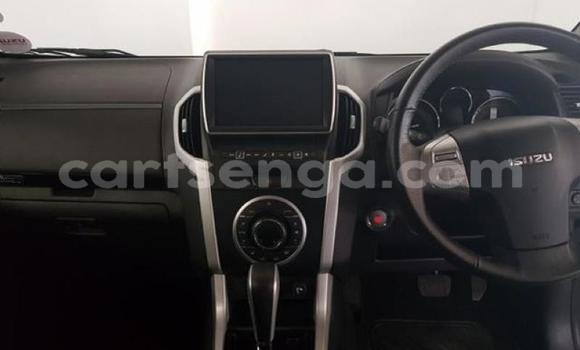 Buy Used Isuzu MU-X White Car in Big Bend in Lubombo District Buy Used Isuzu MU-X White Car in Big Bend in Lubombo District