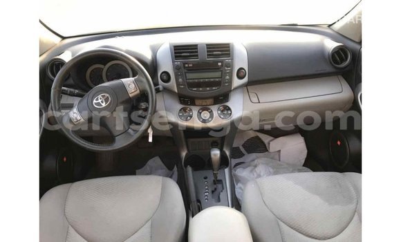 Buy Import Toyota 4Runner White Car in Import - Dubai in Hhohho Buy Import Toyota 4Runner White Car in Import - Dubai in Hhohho