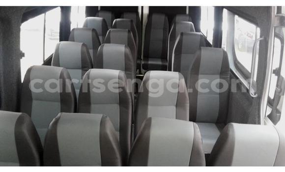 Buy Used Mercedes‒Benz Sprinter White Truck in Ezulwini in Hhohho Buy Used Mercedes‒Benz Sprinter White Truck in Ezulwini in Hhohho