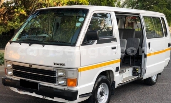 Buy Used Toyota Hiace White Car in Mpaka in Lubombo District Buy Used Toyota Hiace White Car in Mpaka in Lubombo District