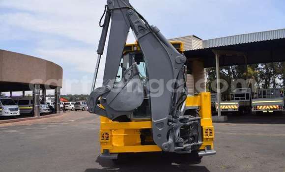 Buy Used Caterpillar 120 Other Truck in Hlatikulu in Shiselweni District Buy Used Caterpillar 120 Other Truck in Hlatikulu in Shiselweni District