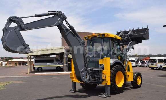 Buy Used Caterpillar 120 Other Truck in Hlatikulu in Shiselweni District Buy Used Caterpillar 120 Other Truck in Hlatikulu in Shiselweni District