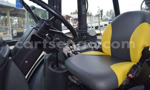 Buy Used Caterpillar 120 Other Truck in Hlatikulu in Shiselweni District Buy Used Caterpillar 120 Other Truck in Hlatikulu in Shiselweni District