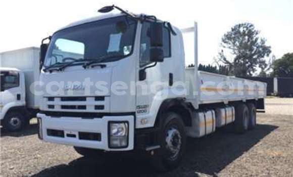 Buy Used Isuzu Bighorn White Truck in Ezulwini in Hhohho Buy Used Isuzu Bighorn White Truck in Ezulwini in Hhohho