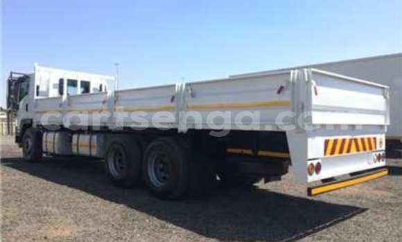 Buy Used Isuzu Bighorn White Truck in Ezulwini in Hhohho Buy Used Isuzu Bighorn White Truck in Ezulwini in Hhohho