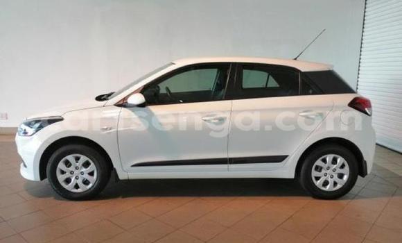 Buy Used Hyundai i20 White Car in Mankayane in Manzini Buy Used Hyundai i20 White Car in Mankayane in Manzini