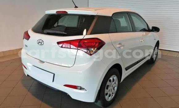 Buy Used Hyundai i20 White Car in Mankayane in Manzini Buy Used Hyundai i20 White Car in Mankayane in Manzini