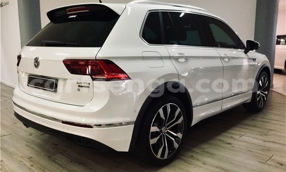 Buy Used Volkswagen Tiguan White Car in Ezulwini in Hhohho Buy Used Volkswagen Tiguan White Car in Ezulwini in Hhohho