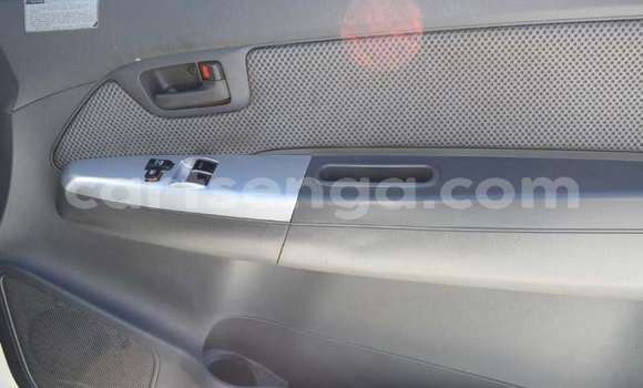 Buy Used Toyota Hilux White Car in Ezulwini in Hhohho Buy Used Toyota Hilux White Car in Ezulwini in Hhohho