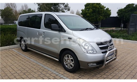 Buy Used Hyundai H1 Silver Car in Ezulwini in Hhohho Buy Used Hyundai H1 Silver Car in Ezulwini in Hhohho