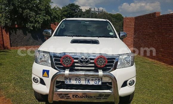 Buy Used Toyota Hilux White Car in Manzini in Manzini Buy Used Toyota Hilux White Car in Manzini in Manzini