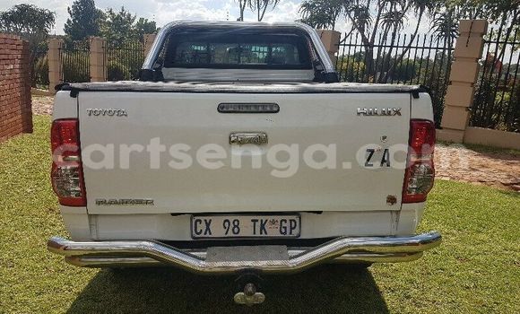 Buy Used Toyota Hilux White Car in Manzini in Manzini Buy Used Toyota Hilux White Car in Manzini in Manzini
