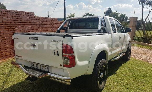 Buy Used Toyota Hilux White Car in Manzini in Manzini Buy Used Toyota Hilux White Car in Manzini in Manzini