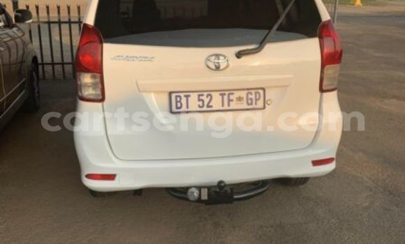 Buy Used Toyota Avanza White Car in Matsapha in Manzini Buy Used Toyota Avanza White Car in Matsapha in Manzini
