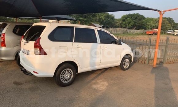 Buy Used Toyota Avanza White Car in Matsapha in Manzini Buy Used Toyota Avanza White Car in Matsapha in Manzini