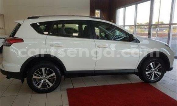 Buy Used Toyota RAV4 White Car in Manzini in Manzini Buy Used Toyota RAV4 White Car in Manzini in Manzini