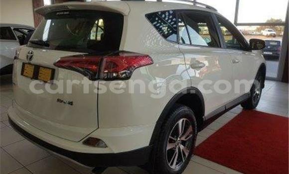 Buy Used Toyota RAV4 White Car in Manzini in Manzini Buy Used Toyota RAV4 White Car in Manzini in Manzini