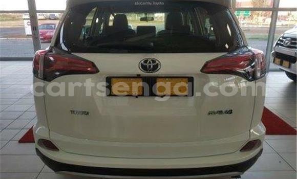 Buy Used Toyota RAV4 White Car in Manzini in Manzini Buy Used Toyota RAV4 White Car in Manzini in Manzini
