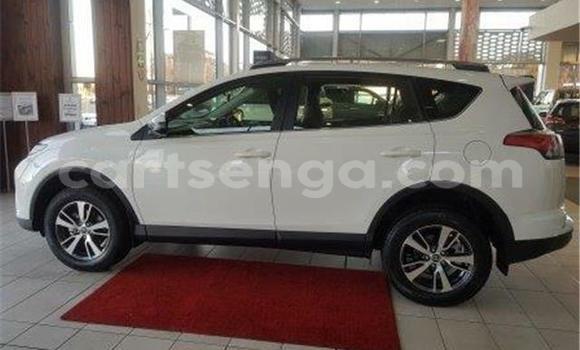 Buy Used Toyota RAV4 White Car in Manzini in Manzini Buy Used Toyota RAV4 White Car in Manzini in Manzini
