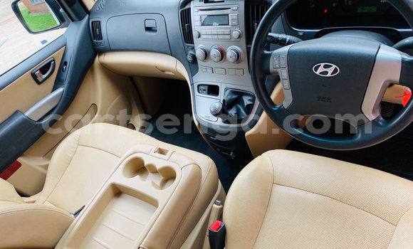 Acheter Occasion Voiture Hyundai H1 Blanc à Ezulwini, Hhohho Acheter Occasion Voiture Hyundai H1 Blanc à Ezulwini, Hhohho