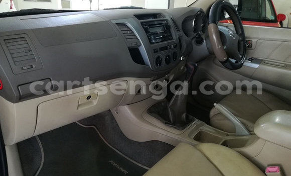 Acheter Occasion Voiture Toyota Fortuner Blanc à Ezulwini, Hhohho Acheter Occasion Voiture Toyota Fortuner Blanc à Ezulwini, Hhohho