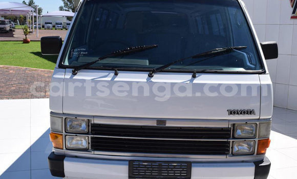 Acheter Occasion Voiture Toyota 4Runner Blanc à Ezulwini, Hhohho Acheter Occasion Voiture Toyota 4Runner Blanc à Ezulwini, Hhohho