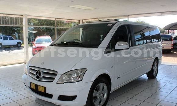 Buy Used Mercedes Viano White Car in Bhunya in Manzini Buy Used Mercedes Viano White Car in Bhunya in Manzini