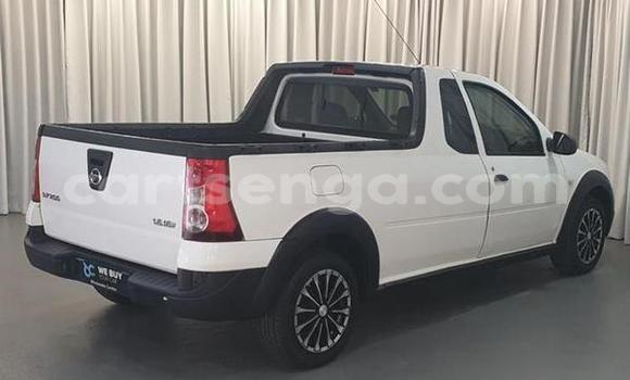 Buy Used Nissan NV200 White Car in Bhunya in Manzini Buy Used Nissan NV200 White Car in Bhunya in Manzini