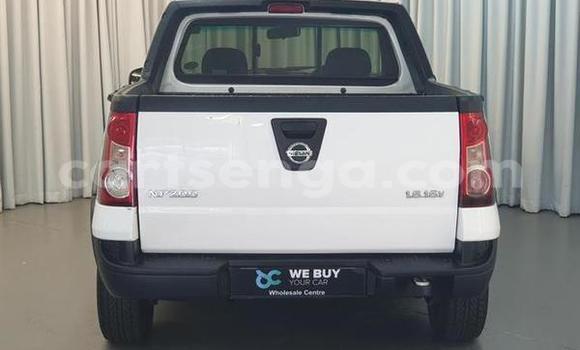 Buy Used Nissan NV200 White Car in Bhunya in Manzini Buy Used Nissan NV200 White Car in Bhunya in Manzini
