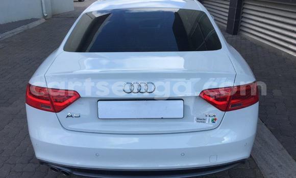 Acheter Occasion Voiture Audi A5 Blanc à Manzini, Manzini Acheter Occasion Voiture Audi A5 Blanc à Manzini, Manzini