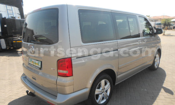 Buy Used Volkswagen Caravelle Silver Car in Mbabane in Manzini Buy Used Volkswagen Caravelle Silver Car in Mbabane in Manzini
