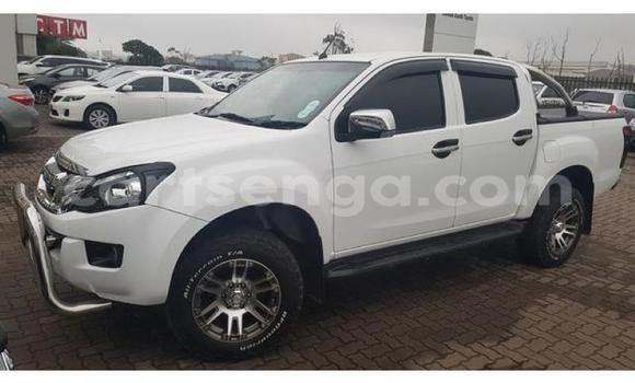 Buy Used Isuzu KB White Car in Ezulwini in Hhohho Buy Used Isuzu KB White Car in Ezulwini in Hhohho
