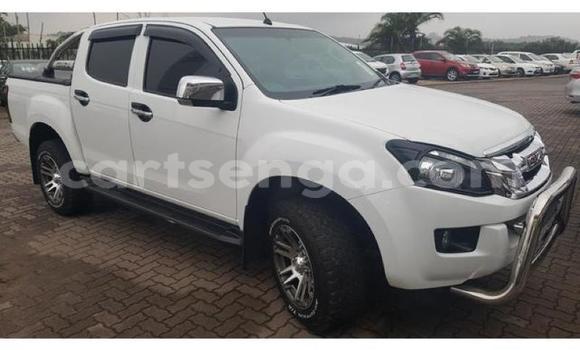Buy Used Isuzu KB White Car in Ezulwini in Hhohho Buy Used Isuzu KB White Car in Ezulwini in Hhohho