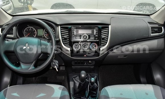Nunua Imported Mitsubishi L200 Other Gari ndani ya Import - Dubai nchini Hhohho Nunua Imported Mitsubishi L200 Other Gari ndani ya Import - Dubai nchini Hhohho