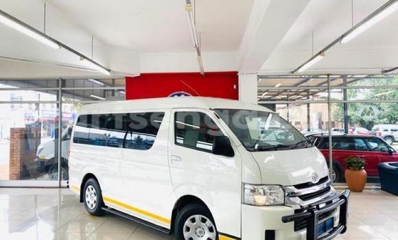 Buy Used Toyota Opa White Car in Ezulwini in Hhohho Buy Used Toyota Opa White Car in Ezulwini in Hhohho