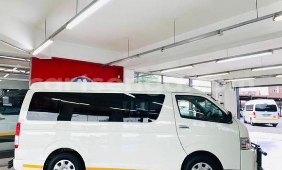 Buy Used Toyota Opa White Car in Ezulwini in Hhohho Buy Used Toyota Opa White Car in Ezulwini in Hhohho