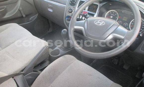 Nunua Ilio tumika Hyundai H200 White Gari ndani ya Big Bend nchini Lubombo Nunua Ilio tumika Hyundai H200 White Gari ndani ya Big Bend nchini Lubombo