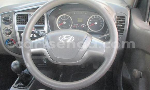 Nunua Ilio tumika Hyundai H200 White Gari ndani ya Big Bend nchini Lubombo Nunua Ilio tumika Hyundai H200 White Gari ndani ya Big Bend nchini Lubombo