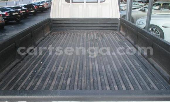 Nunua Ilio tumika Hyundai H200 White Gari ndani ya Big Bend nchini Lubombo Nunua Ilio tumika Hyundai H200 White Gari ndani ya Big Bend nchini Lubombo