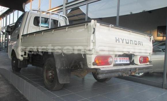 Nunua Ilio tumika Hyundai H200 White Gari ndani ya Big Bend nchini Lubombo Nunua Ilio tumika Hyundai H200 White Gari ndani ya Big Bend nchini Lubombo