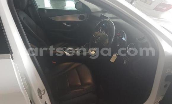 Acheter Occasion Voiture Mercedes‒Benz C–Class Blanc à Manzini, Manzini Acheter Occasion Voiture Mercedes‒Benz C–Class Blanc à Manzini, Manzini