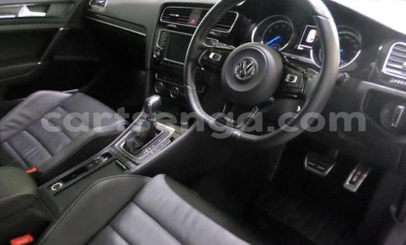 Nunua Ilio tumika Volkswagen Golf R White Gari ndani ya Manzini nchini Manzini Nunua Ilio tumika Volkswagen Golf R White Gari ndani ya Manzini nchini Manzini