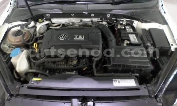 Nunua Ilio tumika Volkswagen Golf R White Gari ndani ya Manzini nchini Manzini Nunua Ilio tumika Volkswagen Golf R White Gari ndani ya Manzini nchini Manzini