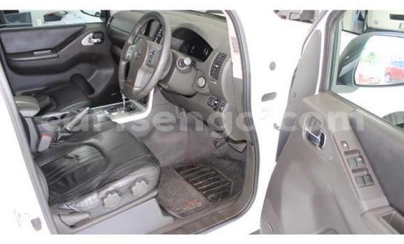 Buy Used Nissan Navara White Car in Kubuta in Shiselweni District Buy Used Nissan Navara White Car in Kubuta in Shiselweni District