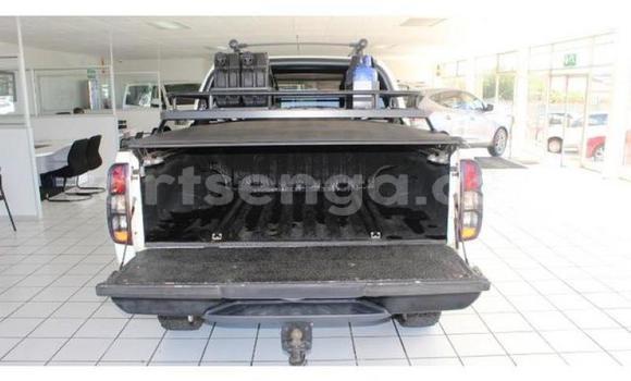 Buy Used Nissan Navara White Car in Kubuta in Shiselweni District Buy Used Nissan Navara White Car in Kubuta in Shiselweni District
