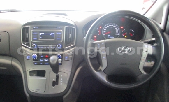 Buy Used Hyundai H1 Silver Car in Mbabane in Manzini Buy Used Hyundai H1 Silver Car in Mbabane in Manzini