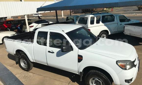 Acheter Occasion Voiture Ford Ranger Blanc à Ezulwini, Hhohho Acheter Occasion Voiture Ford Ranger Blanc à Ezulwini, Hhohho