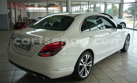 Buy Used Mercedes‒Benz C–Class White Car in Import - Dubai in Hhohho Buy Used Mercedes‒Benz C–Class White Car in Import - Dubai in Hhohho
