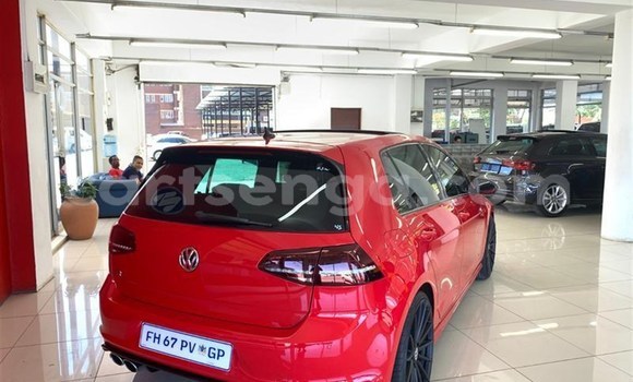 Buy Used Volkswagen Golf GTI Red Car in Import - Dubai in Hhohho Buy Used Volkswagen Golf GTI Red Car in Import - Dubai in Hhohho