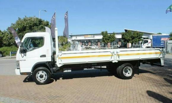 Buy Used Mitsubishi Van White Truck in Bhunya in Manzini Buy Used Mitsubishi Van White Truck in Bhunya in Manzini